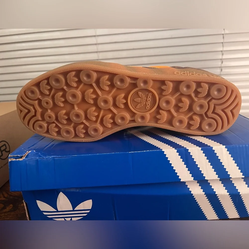 adidas Gazelle Suede Sneakers - Brown with Orange Stripes size 8.5 W - Picture 5 of 7